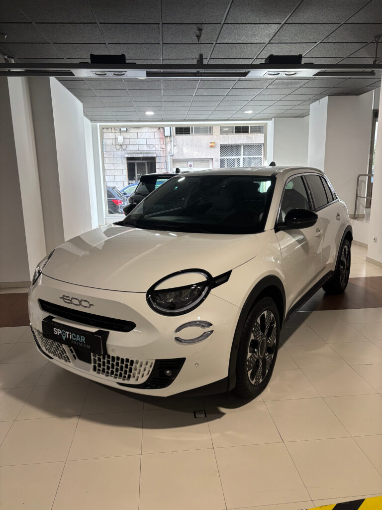 Fiat 600 Hybrid 100 CV Automático La Prima